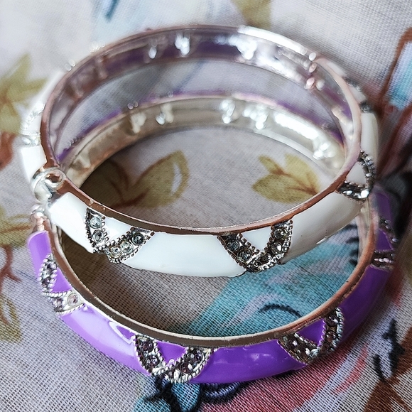 Silver Tone Purple and White Enameled Rhinestone Set of Clamper Bangle Bracelets - Picture 4 of 7